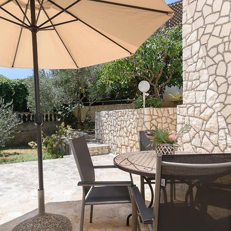 Apartmani Suki Trogir Exteriör bild