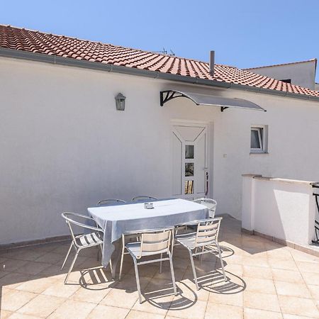 Apartmani Suki Trogir Exteriör bild