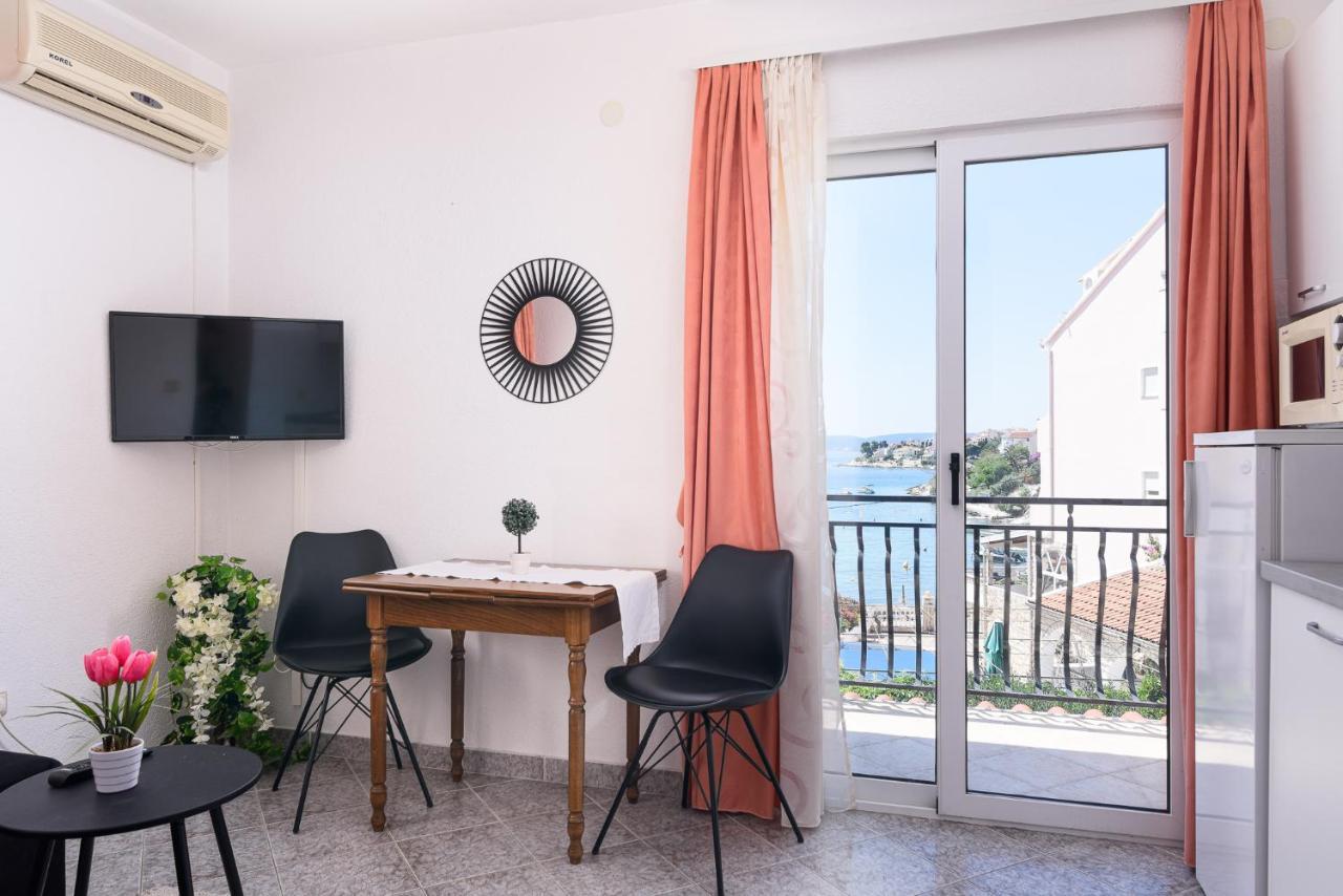 Apartmani Suki Trogir Exteriör bild