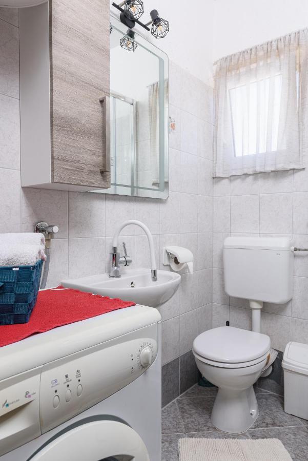 Apartmani Suki Trogir Exteriör bild