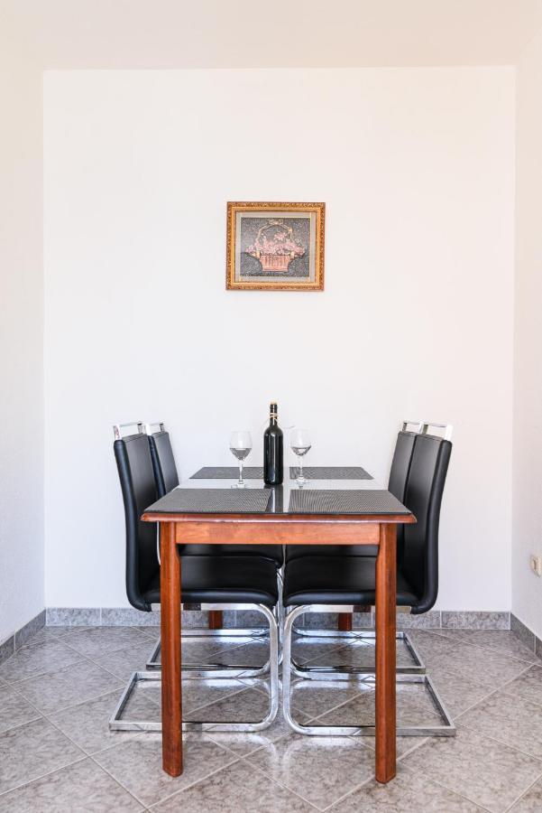Apartmani Suki Trogir Exteriör bild