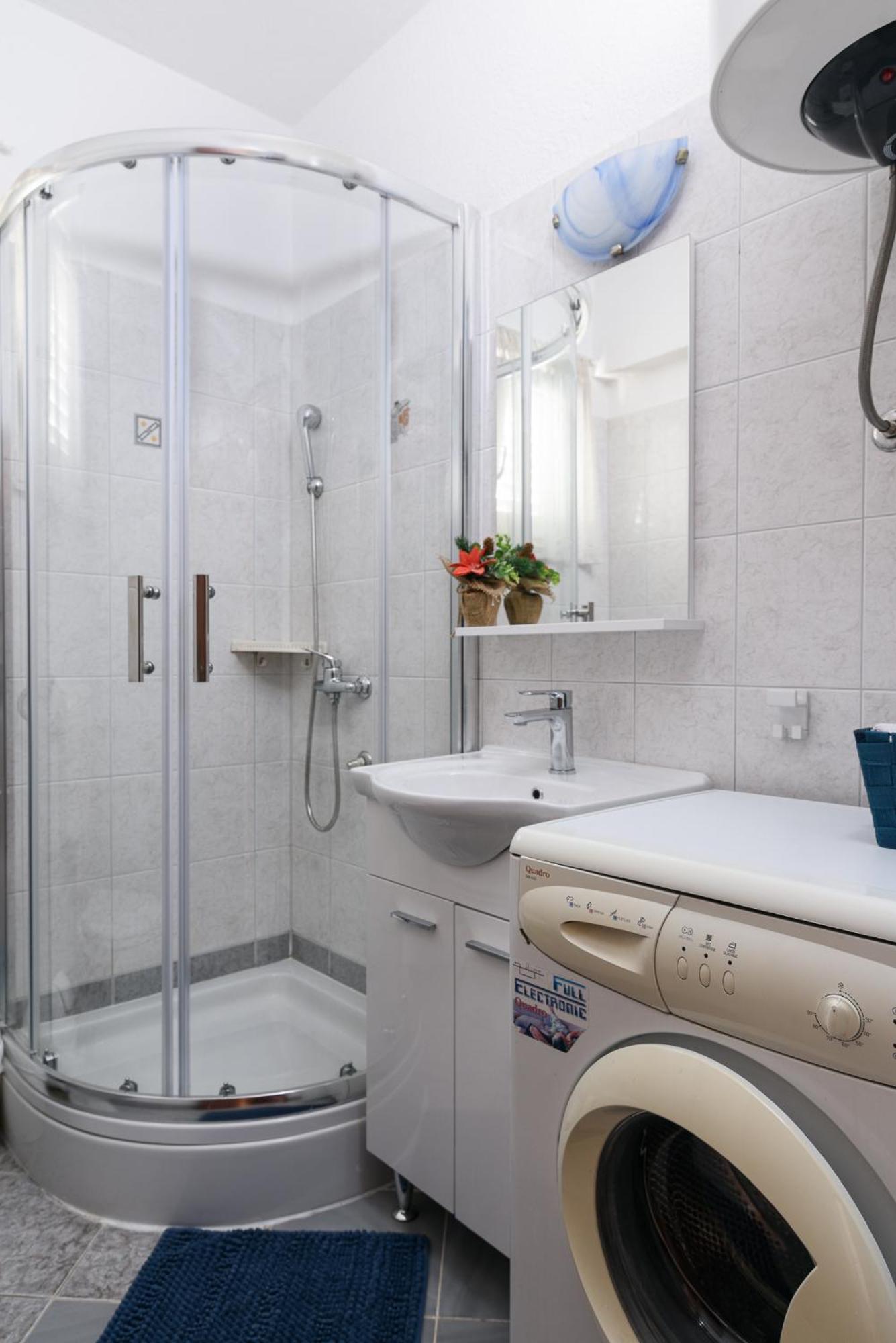 Apartmani Suki Trogir Exteriör bild