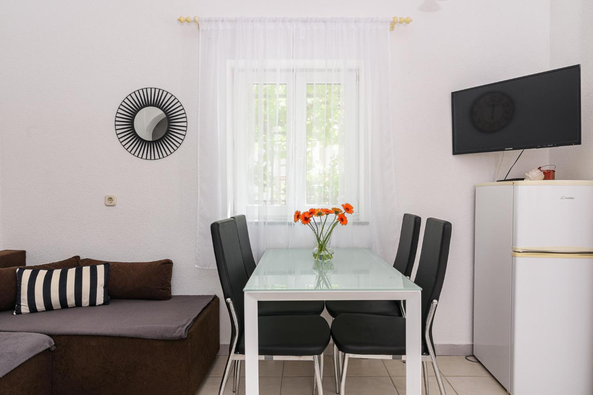 Apartmani Suki Trogir Exteriör bild