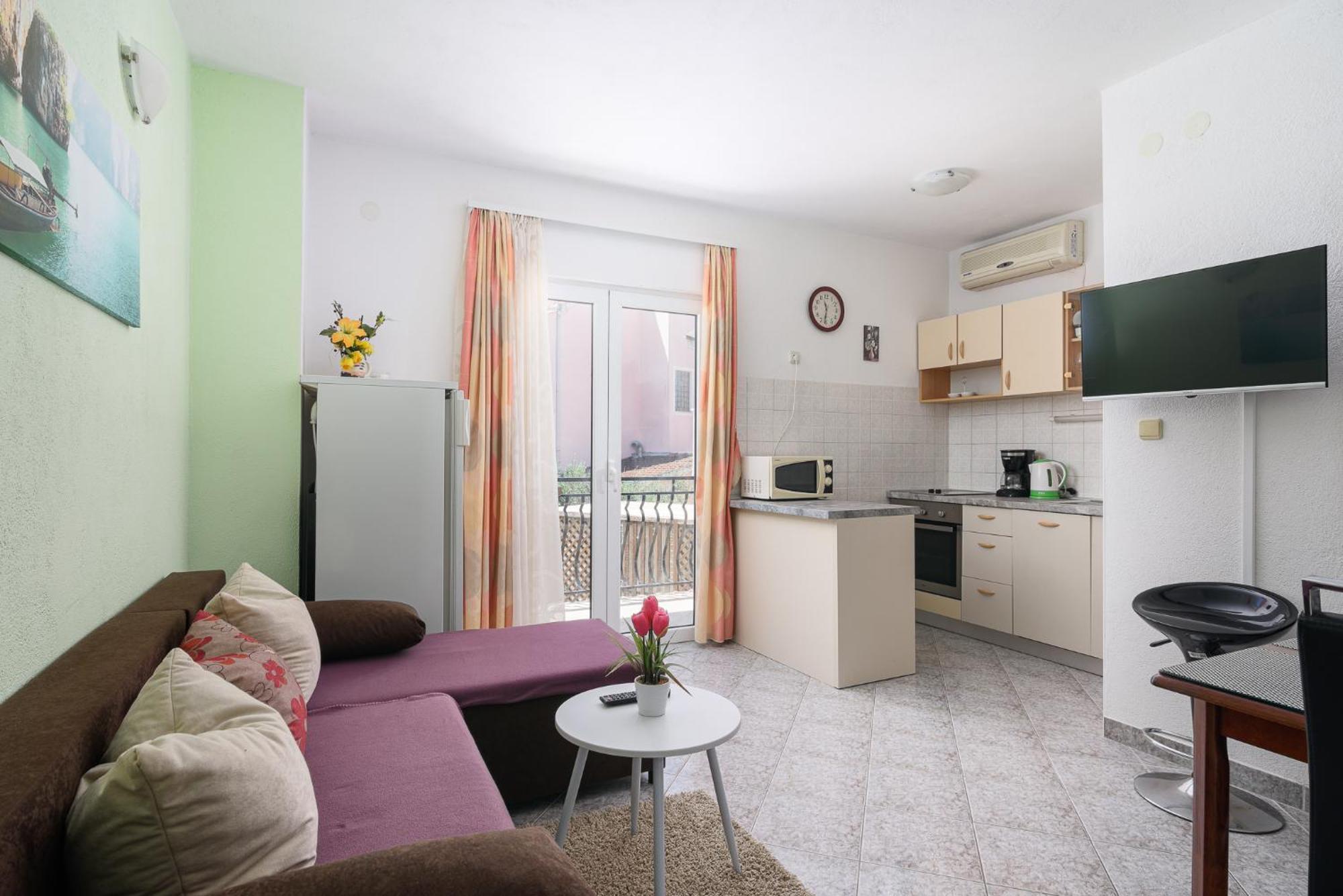 Apartmani Suki Trogir Exteriör bild