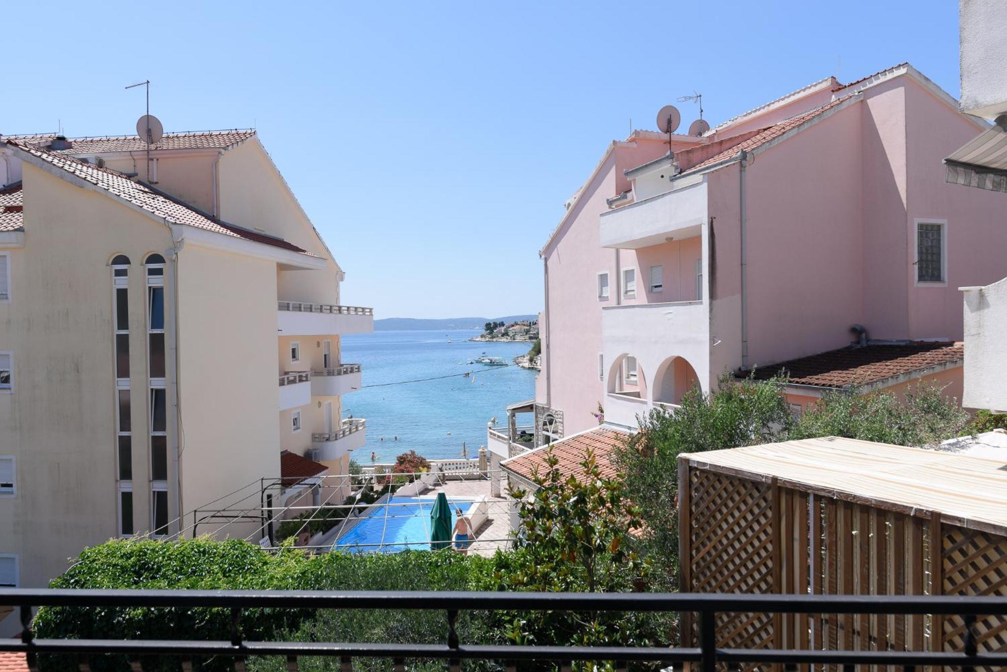 Apartmani Suki Trogir Exteriör bild